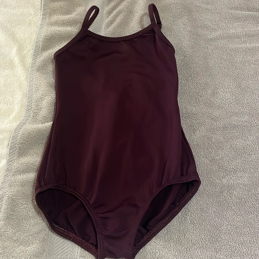 Girls leotard. Excellent condition, never dried.